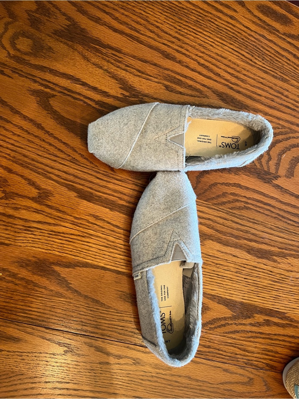 Toms Light Gray Felt Classic Slip-On Flats